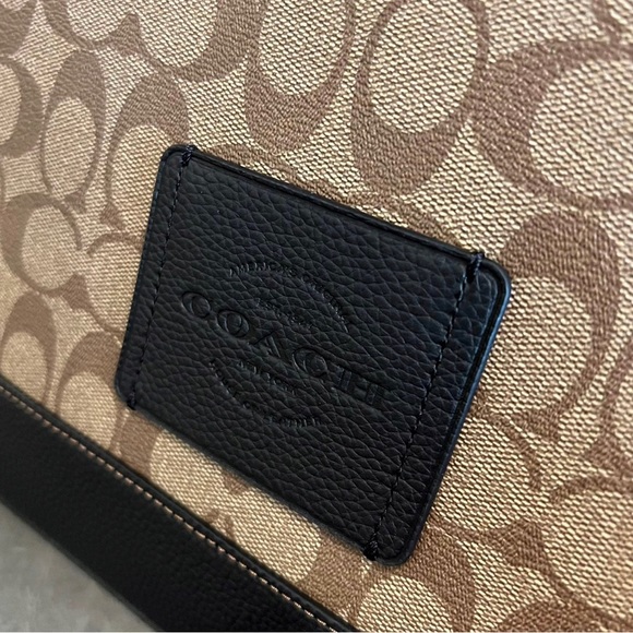 Coach c8142 Hudson Messenger In Colorblock Signature Canvas - Picture 5 of 7